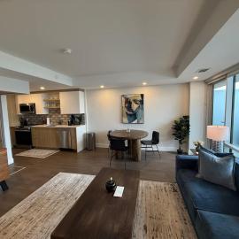 Downtown Waterfront 1 Bedroom with AC and Gym