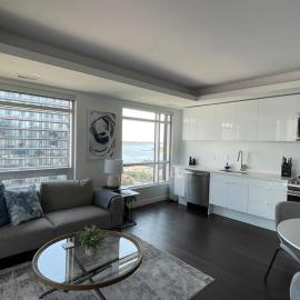 Waterfront 1 BR corner unit with 6 appliances