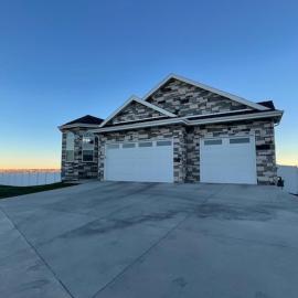 Modern Home, Breathtaking Views, hôtel à Cheyenne