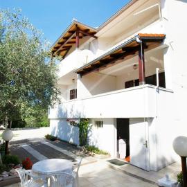 Apartments and rooms with parking space Barbat, Rab - 4862