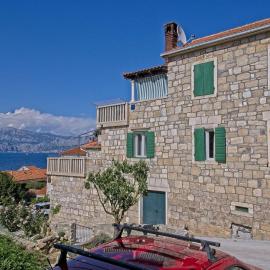 Apartments with parking space Postira, Brac - 11582