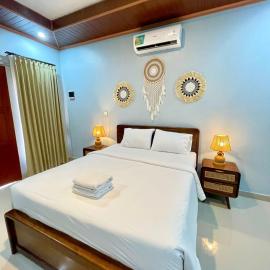 Golden Beach Hotel Lombok – hotel w mieście Pulau Gilipoh