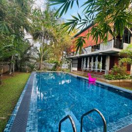 moments hotel & restaurant