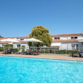 Comfort Aparthotel Mandelieu la Napoule Village: Mandelieu La Napoule şehrinde bir otel