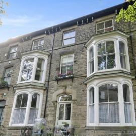 Pavilion Mews Luxury Apartment, hotel in Buxton