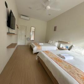 Cerya Kampung Inn, hotel a Cherating