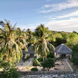 SA Oeona Bungalow, hotel v Nembrale