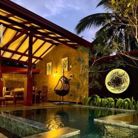 Moonrise villa
