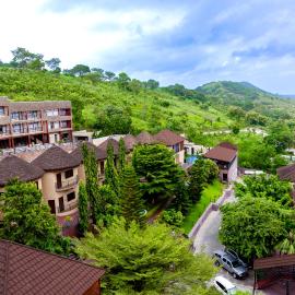 Volta Serene Hotel, hotel di Ho