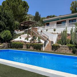 Villa Ibañez, hotel u gradu 'Villanueva del Arzobispo'