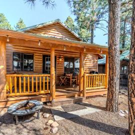 Cozy Cabin in Bison Ranch, hotel v destinaci Overgaard