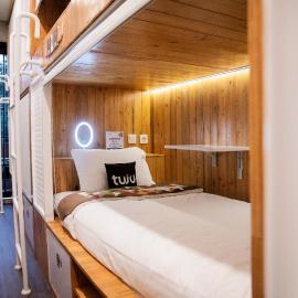 Tuju Arteri Pods: Cakarta'da bir otel
