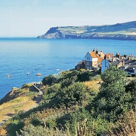 Sharrowhead Cottage - E4044, hotel in Robin Hood's Bay