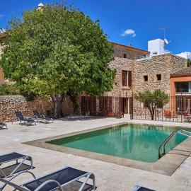 Ca' n Beia Suites - Adults Only, hotel u Alaróu