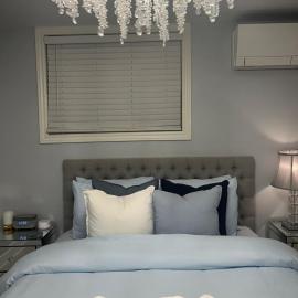 Modern Stylish Beautiful Room & Den, hotel in London