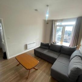 Flat 7 Larches lane