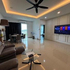 Cozy Condo in Sandakan, Sri Utama Condominium IJM, hotell i SDK