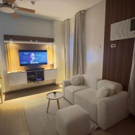 Resort Condo in Trece Martires Cavite, hotel en Trece Martires