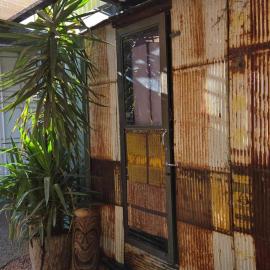 One Life Live It Farm stay Retro VanStay, Hotel in Dareton