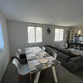 Logement de standing, Hotel in Authieule