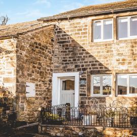 Lodge Farm Cottage, hotel u gradu Haworth
