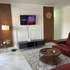 Waterfall Deluxe ll, hotel em Rustenburg