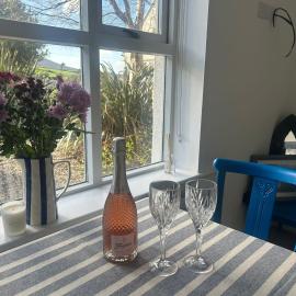 Westport Coastal Apartment, hotel in Westport