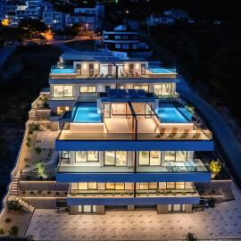 Luxury Villa Helena, with heated pool, hotel in Makarska