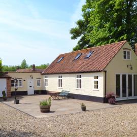 The Coach House, hotel Yaxhamben