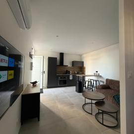 Appartement 2 pièces neuf Toul proche gare، فندق في تول