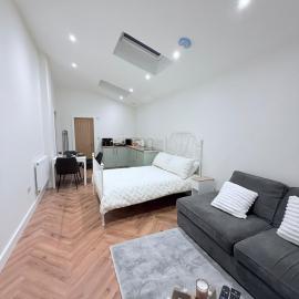 Cosy Corner Cheadle