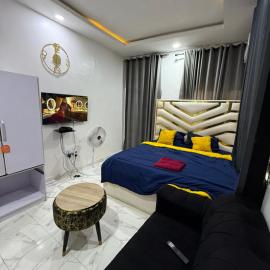 Beautiful single room studio apartment in Ilasan lekki magnanimous, viešbutis mieste Lekis