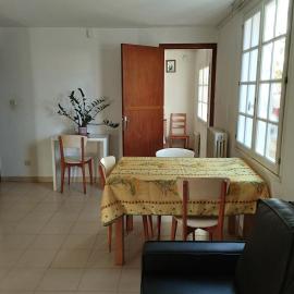 L' amandier, hotel u gradu 'Teyran'