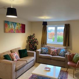 Warm & Homely Cambridge House w Garden, High Speed WIFI & Free Parking, hotel in Milton