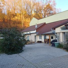U kapličky, Boskovice، فندق في بوسكوفيتسي