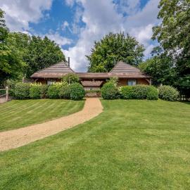 Castlemans Stables West