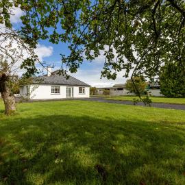 Ballyneill Farmhouse, hotel in Carrick-on-Suir