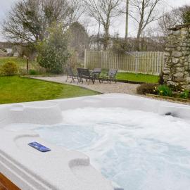 Bwthyn Bach, Hotel in Dyffryn