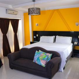 Hotel H&M, hotel a Palmira