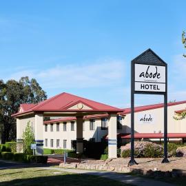 Abode Tuggeranong، فندق في كانبرا