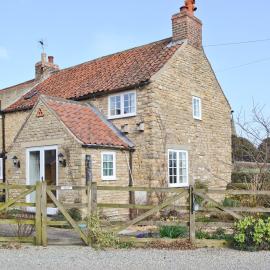 Dragon Fly Cottage, hotel a Brompton