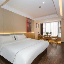 Chenlong Cafe Hotel