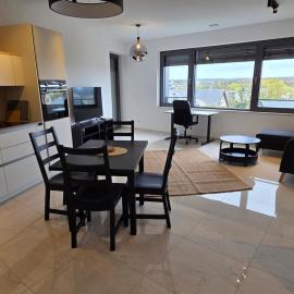 3rd Floor High-End 1BR in Lux-Belair with Parking