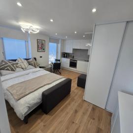 Ground Floor-Modern-Cosy-Private-Whitefield Studio, hotell Whitefieldis