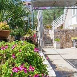 Apartments by the sea Slatine, Ciovo - 6000