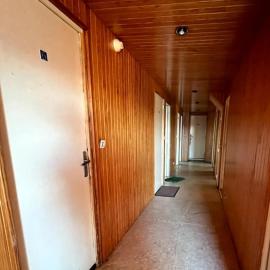 Hôtel de Bruay la buissiere, hotel in Bruay-la-Buissiere