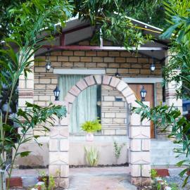 Kesar Villa Resort With Swimming Pool Sasan Gir