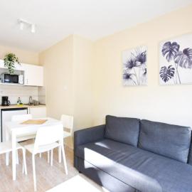 Book Jet - Arena Apartment Pool & WIFI alisios