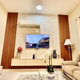 Stylish 1 Bedroom Bawsher Flat