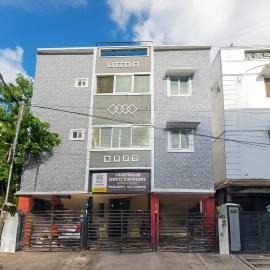 Smart Homes near koyambedu by Stayz Royale, hotel v destinácii Chennai